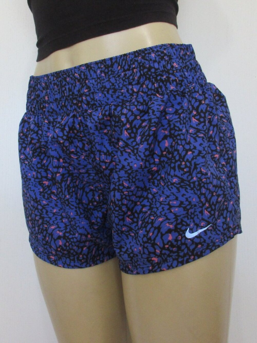 NIKE Athletic Shorts Size Medium DRI Fit Running Purple Print